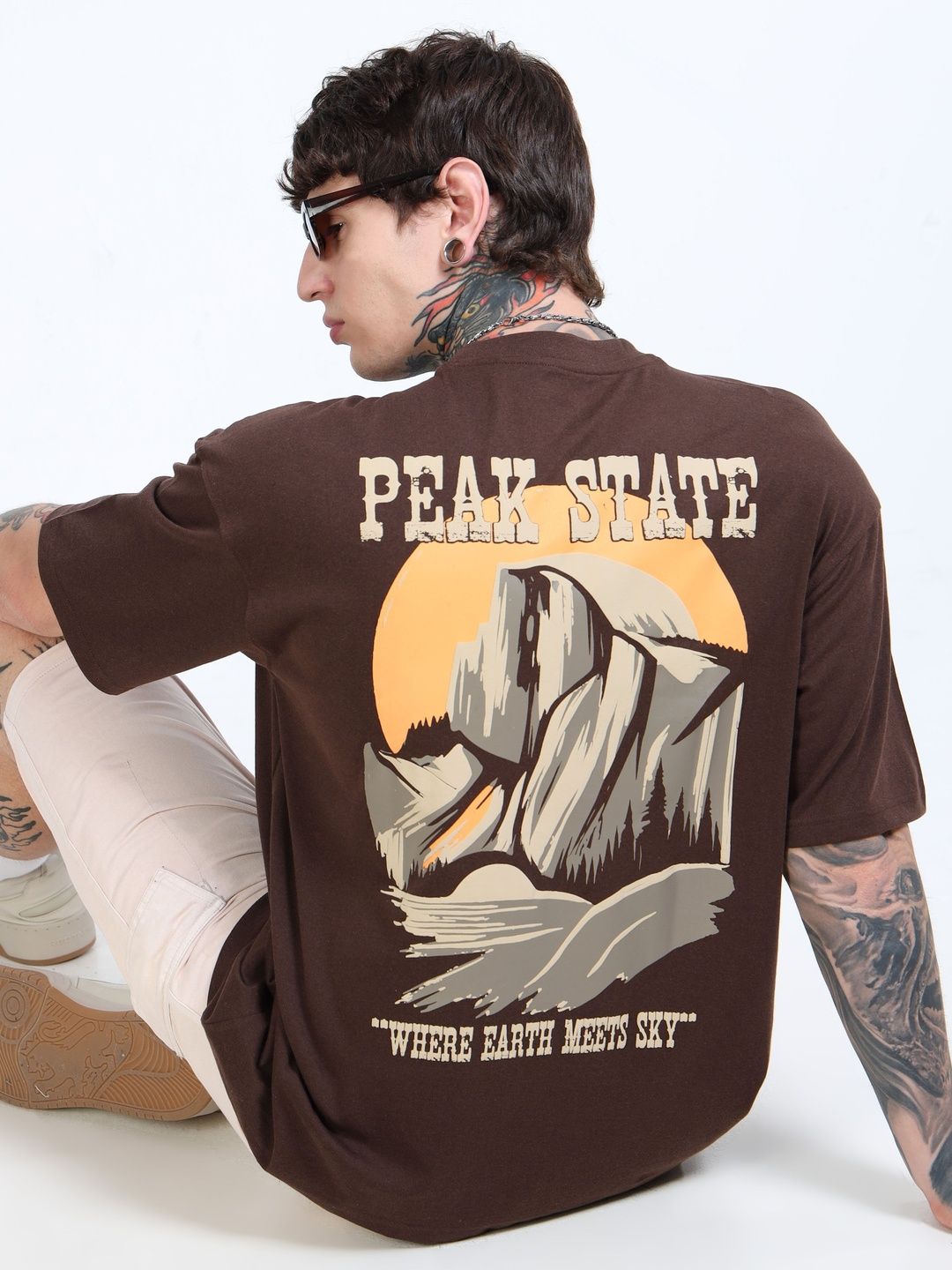 glitchez Men Graphic Printed Round Neck Cotton Oversized T-shirt