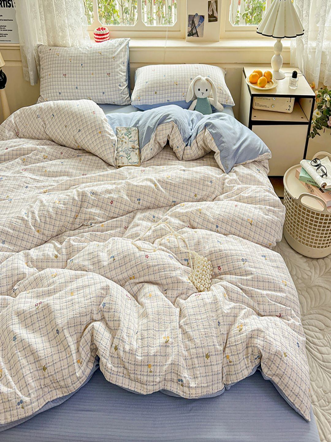 JC HOME Blue & White 4 Pieces Printed Double Queen Bedding Set