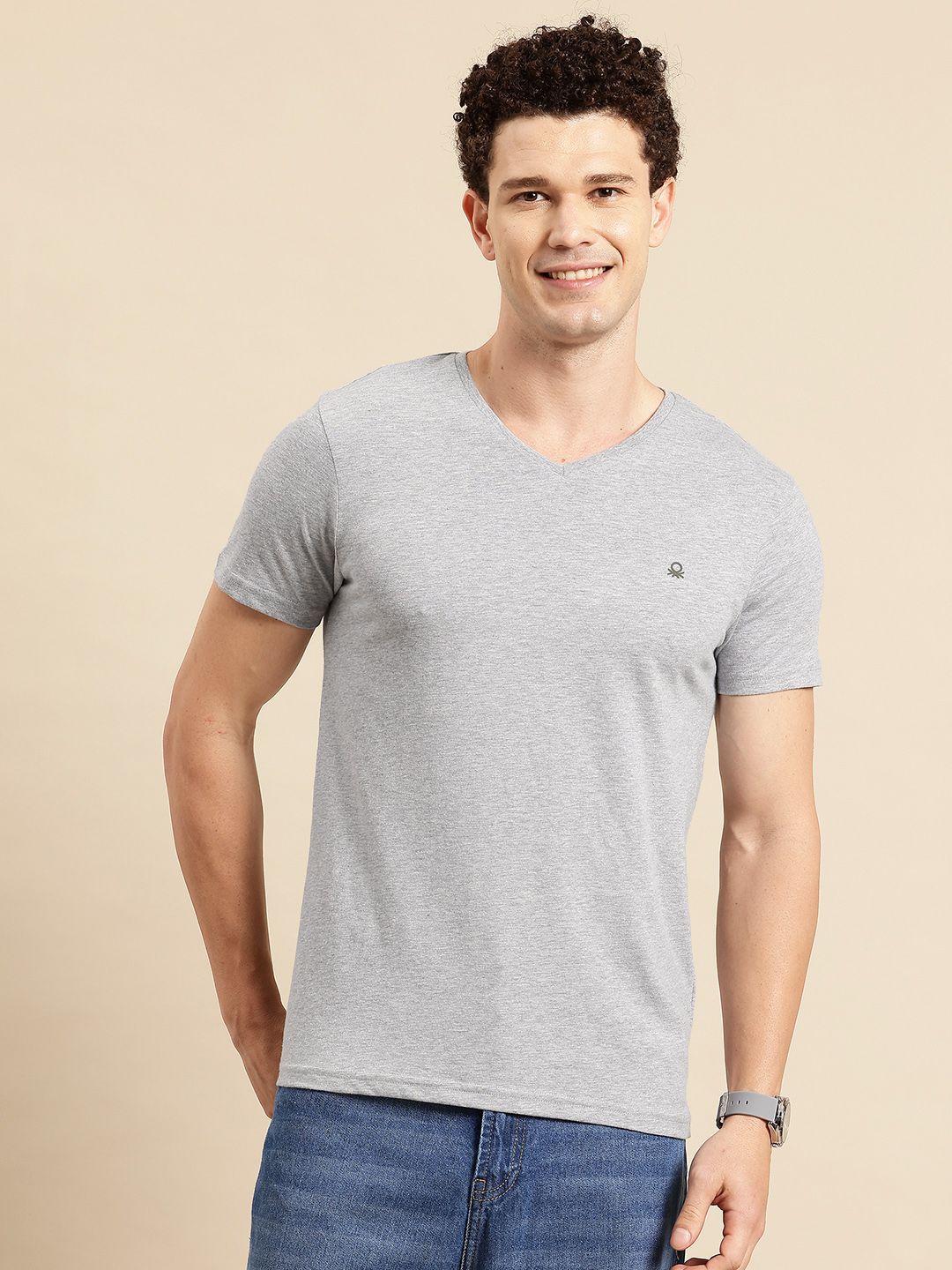 United Colors of Benetton Men V-Neck T-shirt