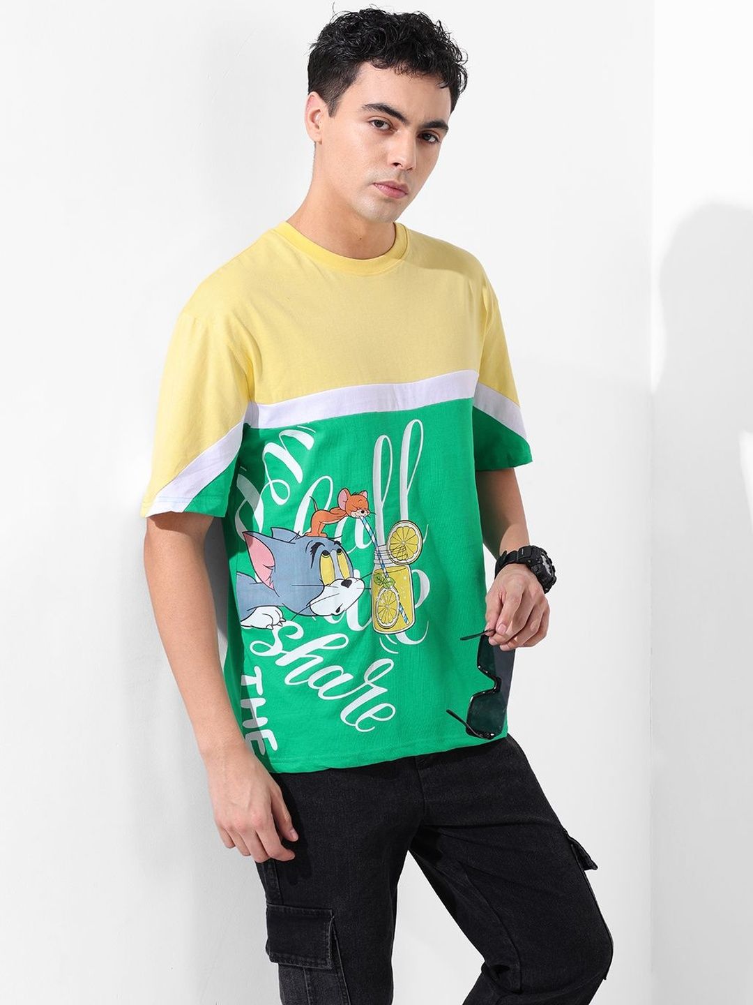 The Indian Garage Co Men Tom & Jerry Graphic Printed Pure Cotton Relaxed Fit T-shirt