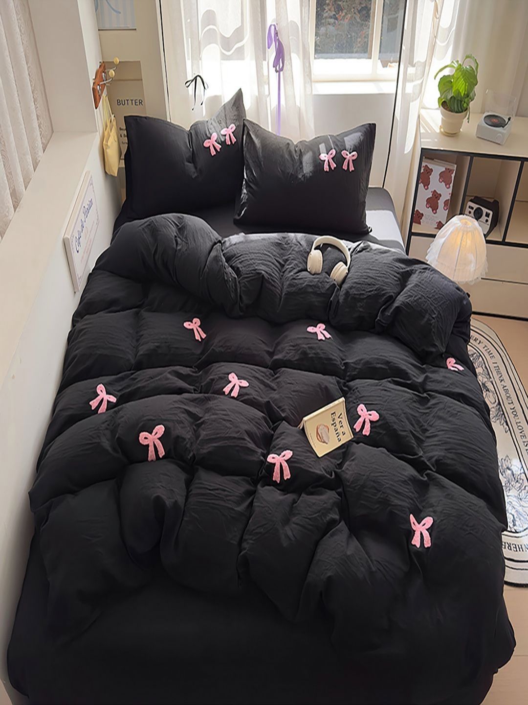 JC HOME Black & Pink Embroidered Regular Double King Bedding Set