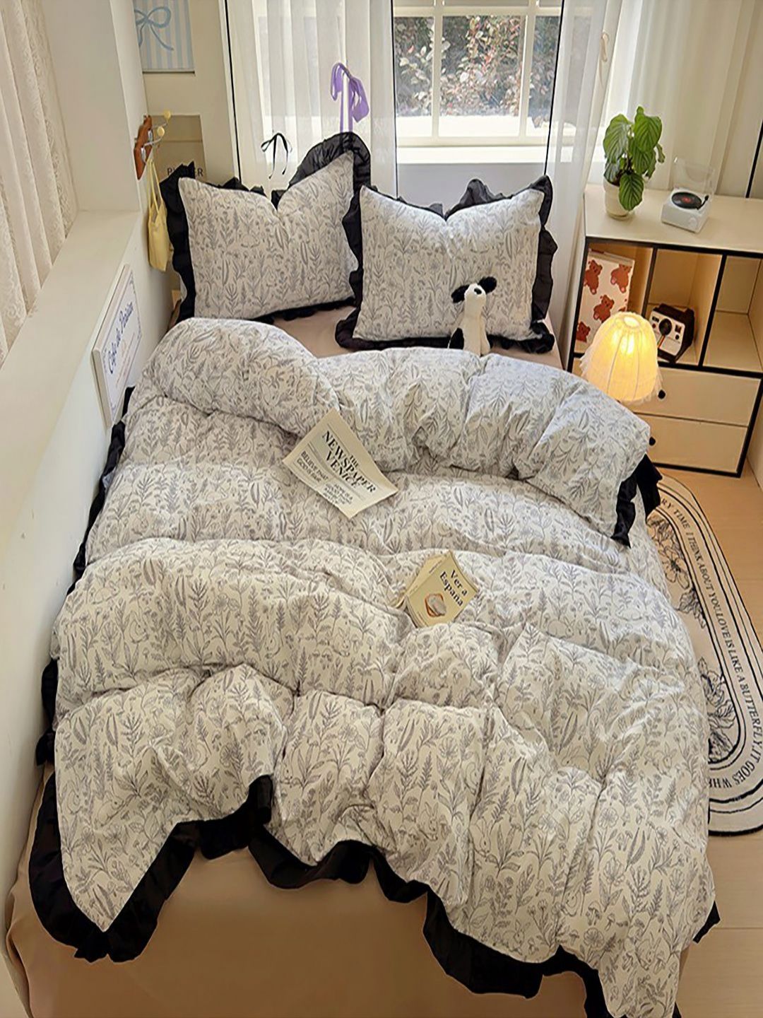 JC HOME Khaki & White 4 Pieces Floral Printed Double Queen Bedding Set