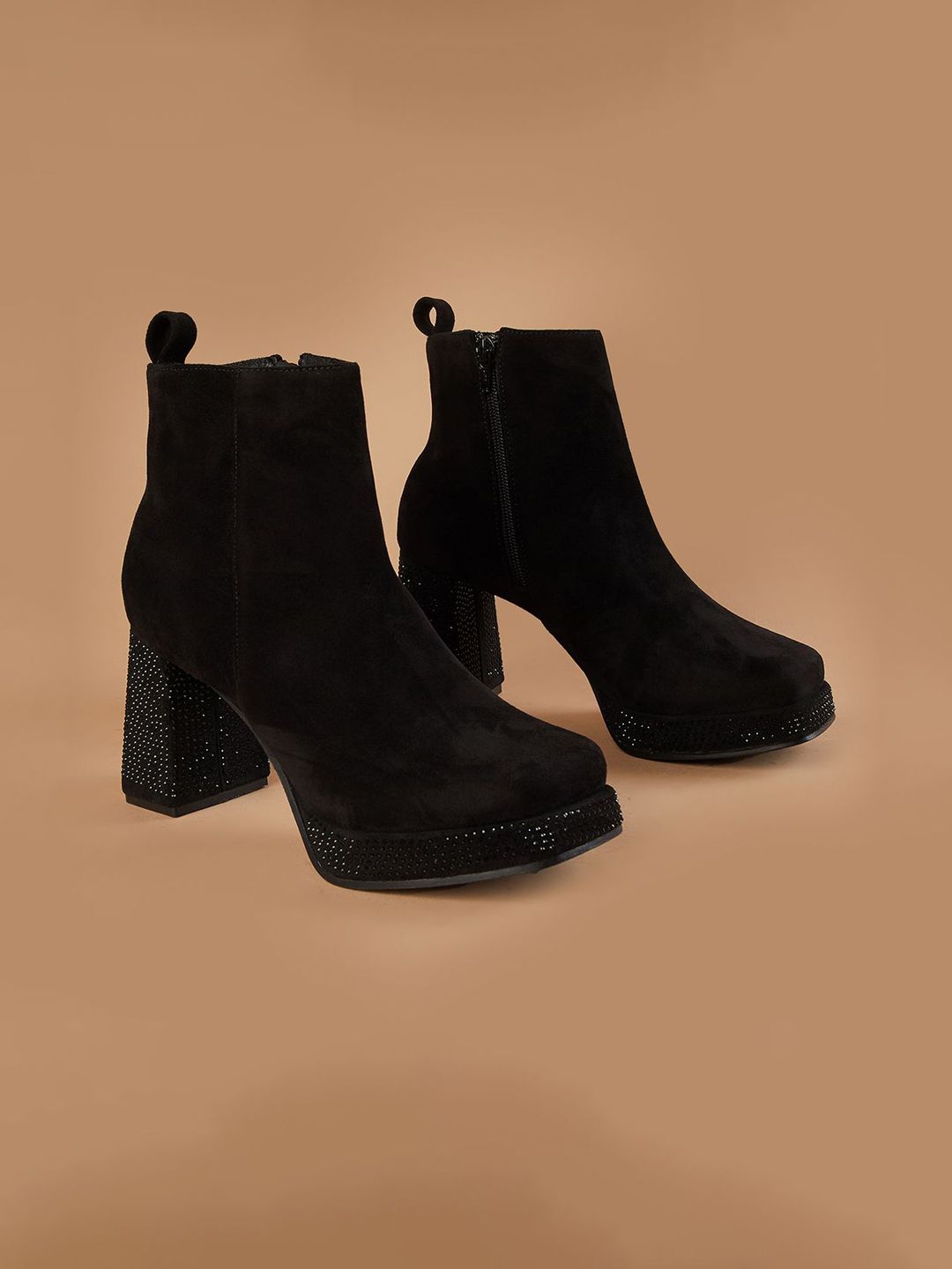 Ginger by Lifestyle Casual Block-Heeled Pull-On Boots