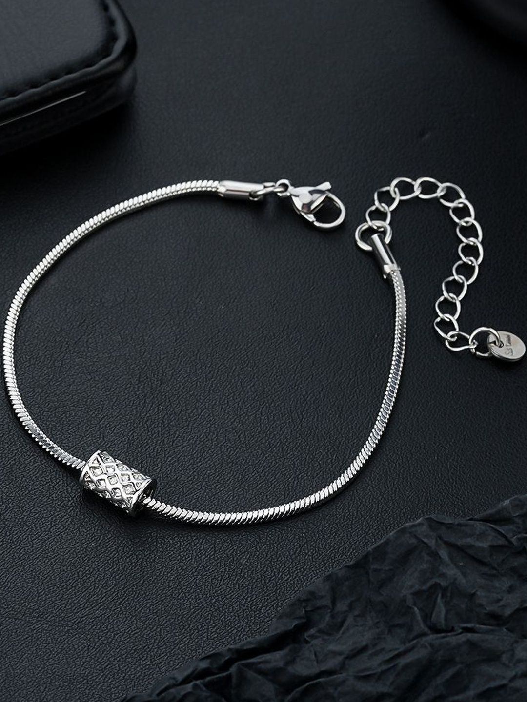 StyleCast x Revolte Men Silver-Plated Armlet Bracelet