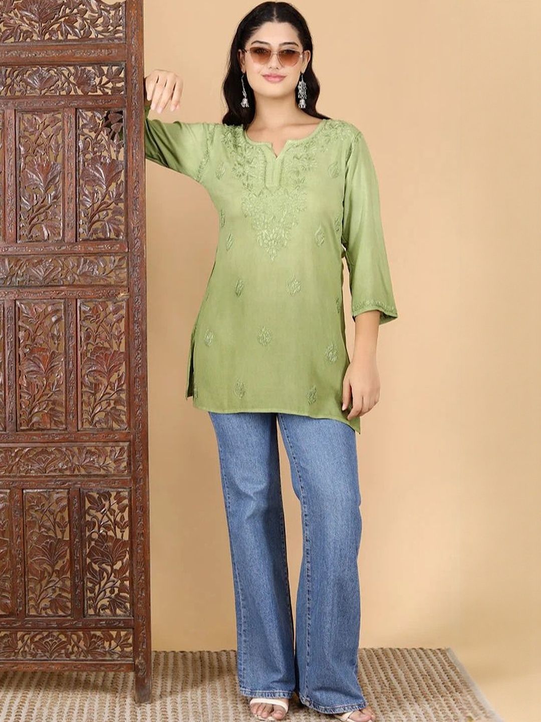 MALABIS Women Ethnic Motifs Embroidered V-Neck Kurti