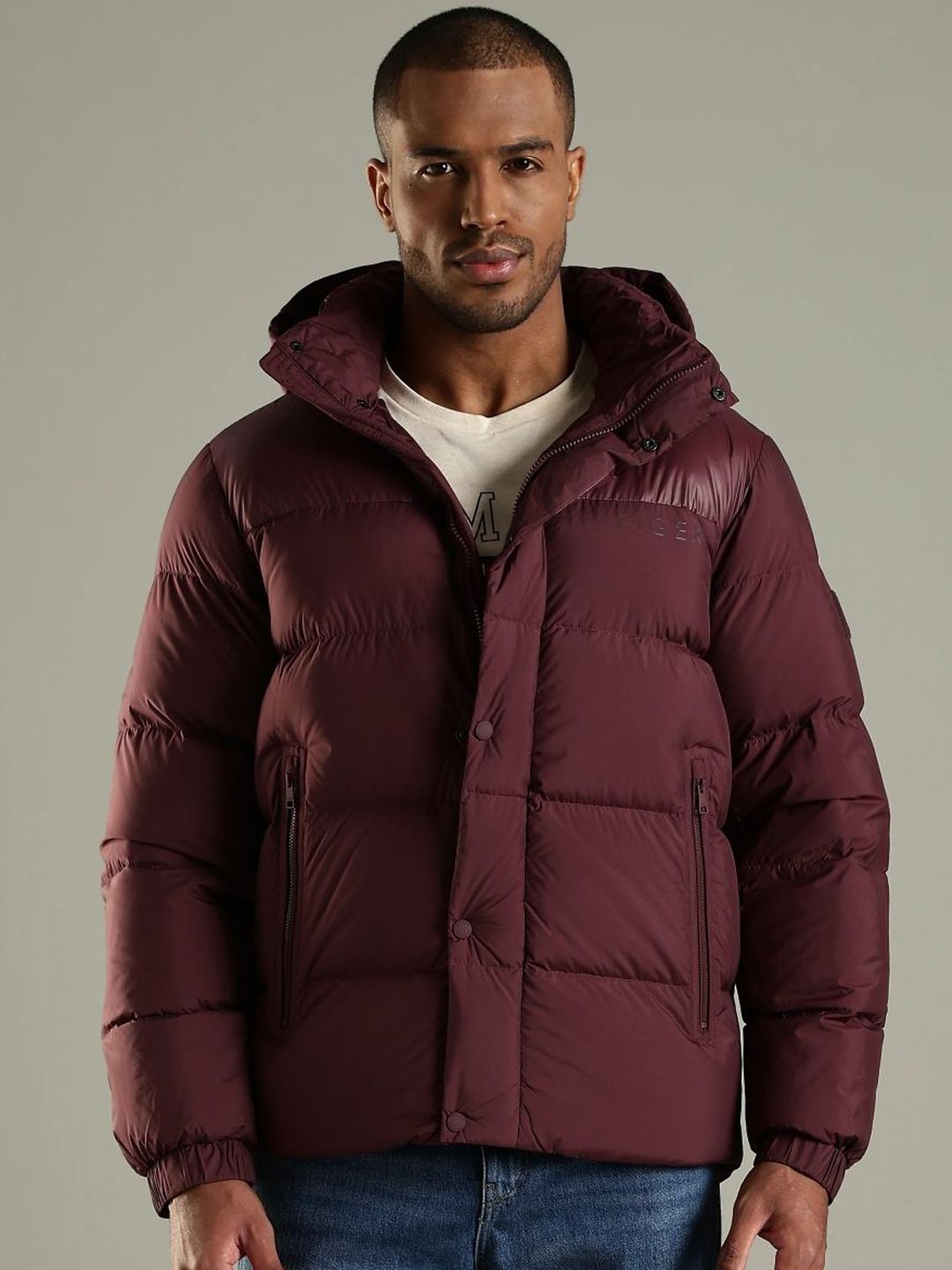 Tommy Hilfiger Men Solid Hooded Padded Jacket
