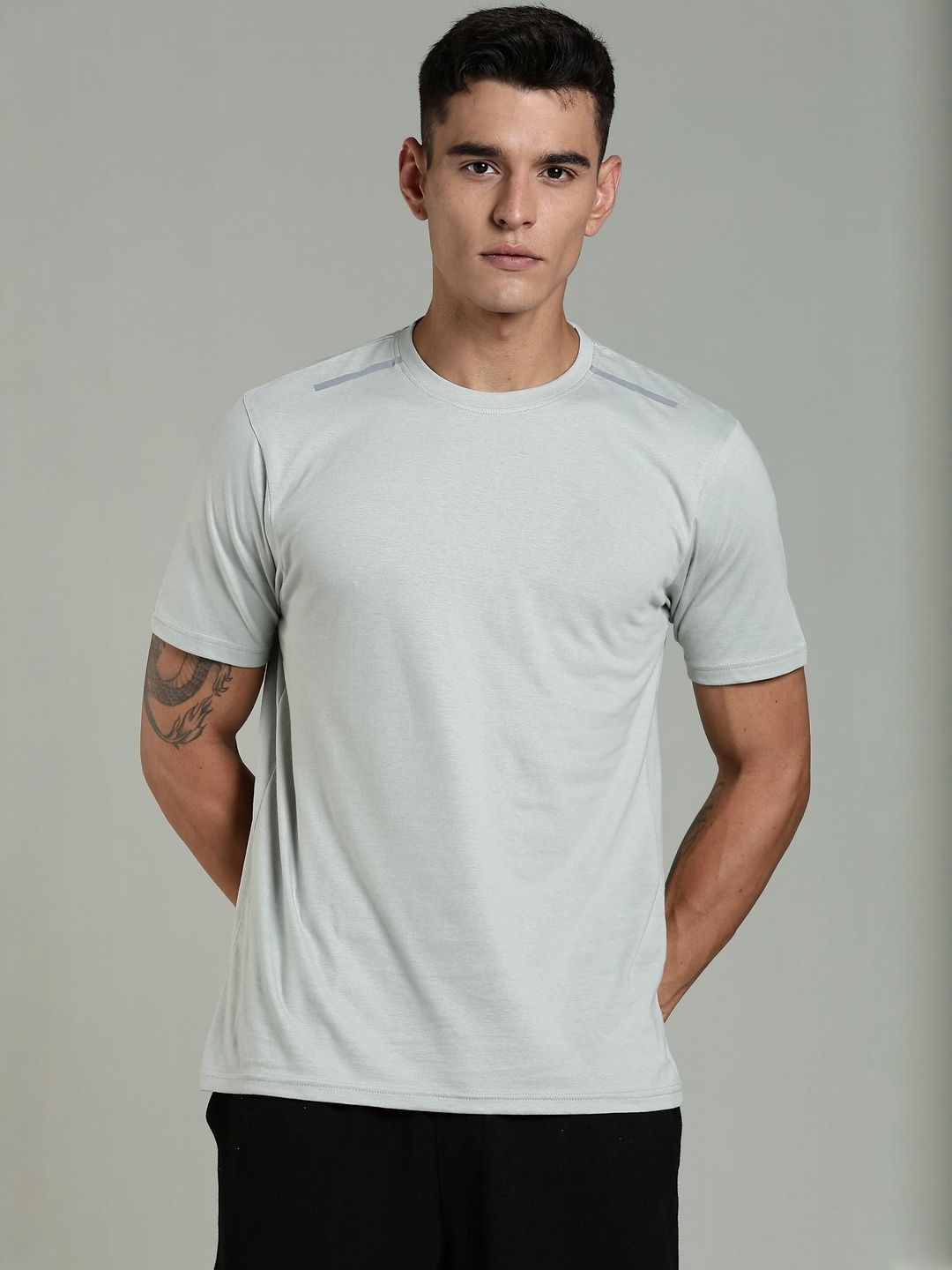 OUTLAWS Men Typography Printed Round Neck Cotton T-shirt