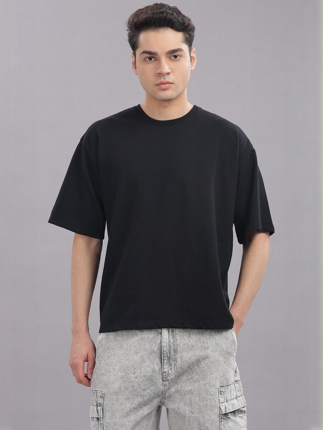 OUTLAWS Men Solid Round Neck Cotton Relaxed Fit T-shirt