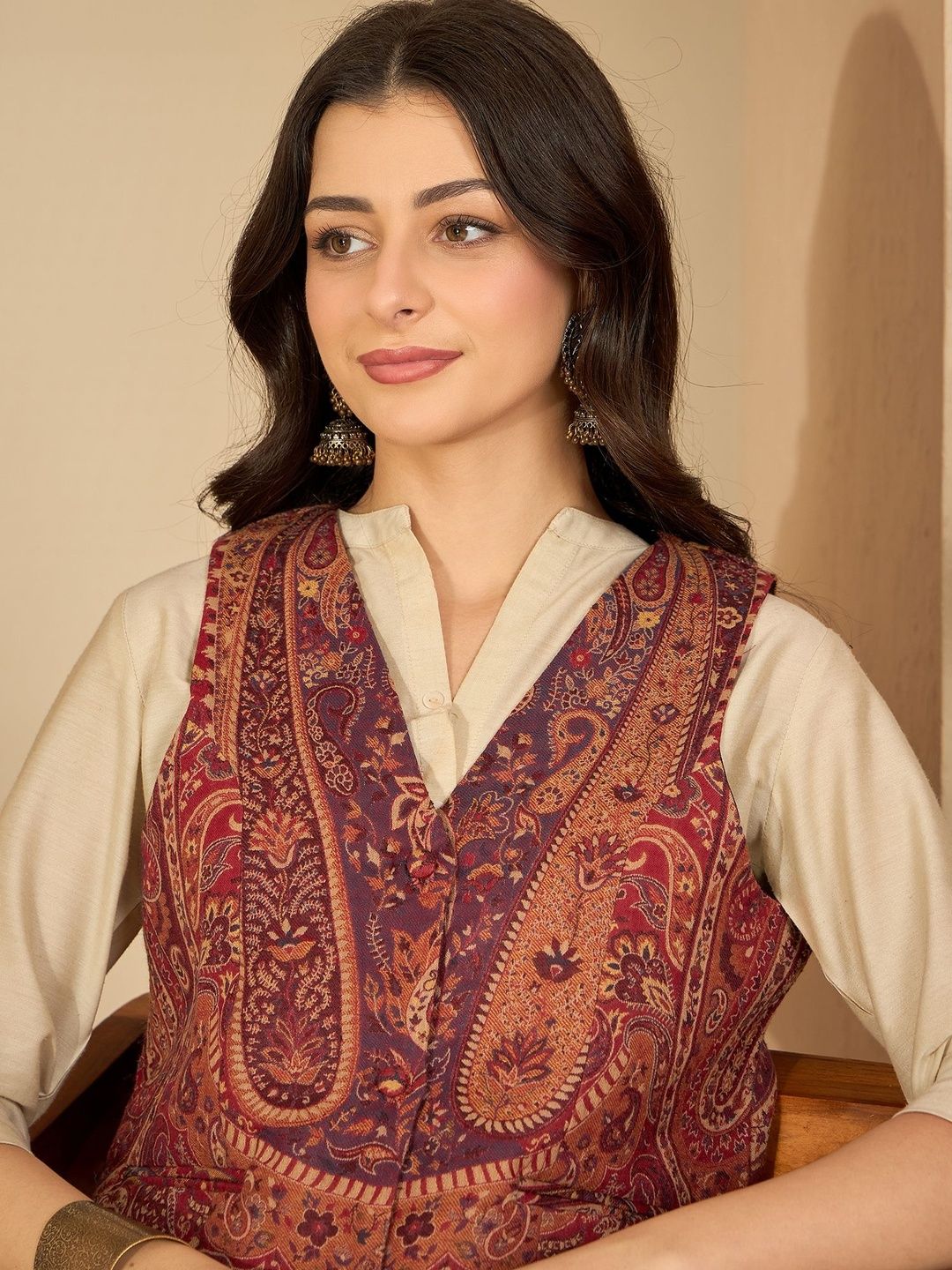Sangria Women Jacquard Weave Woven Design Crop Jacket