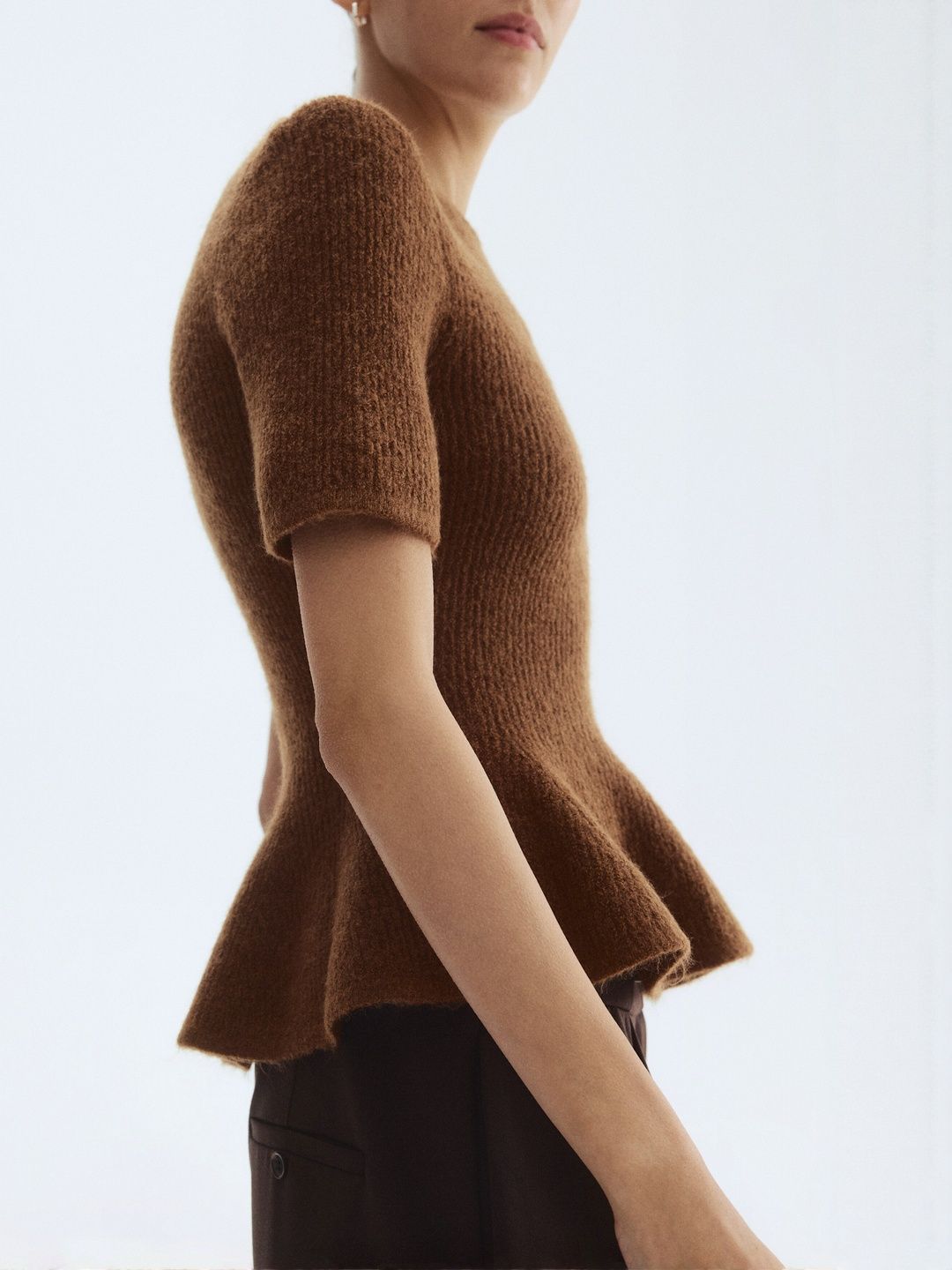 OMMO OBALLOON PEPLUM KNIT TOP ニット OMMO（オーエムエムオー） ニット セーター BALLOON PEPLUM KNIT TOP