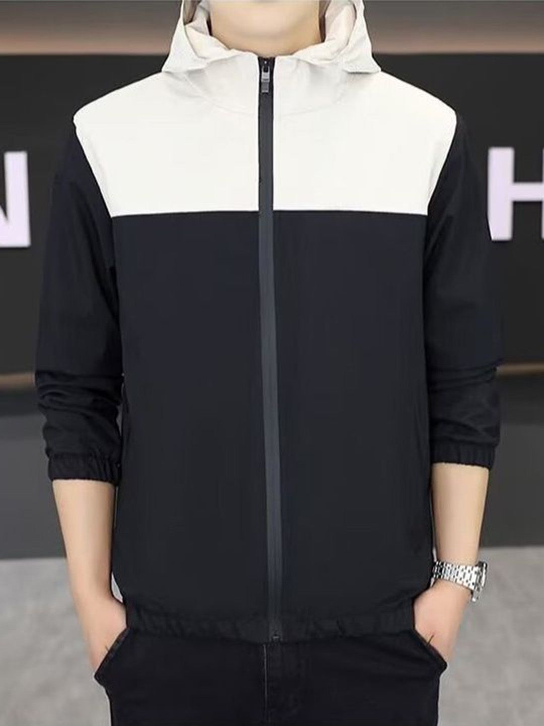 StyleCast x Revolte Men Hooded Colourblocked Insulator Tailored Jacket
