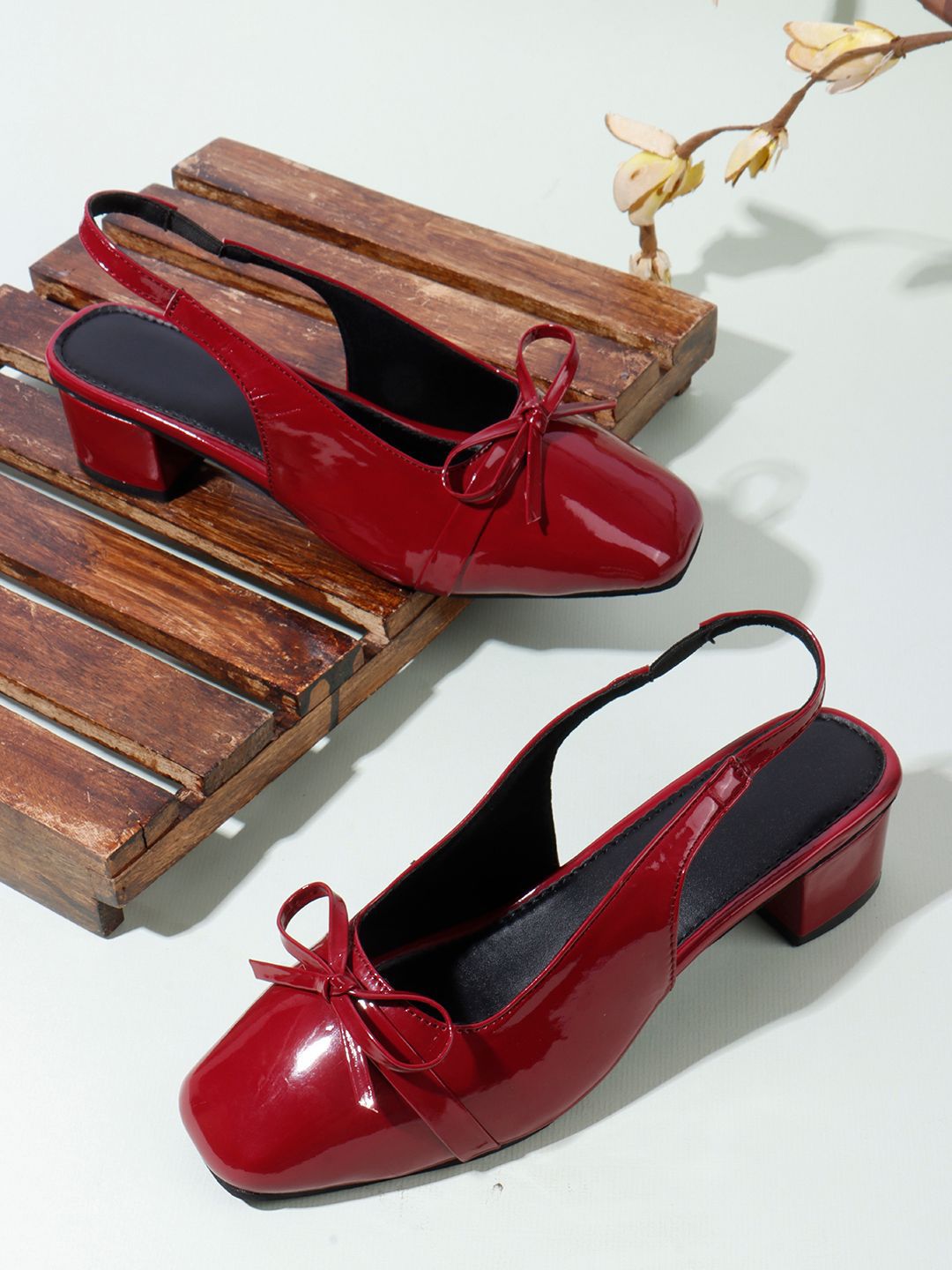 AVIVASTYLE Women Block Heel Mules