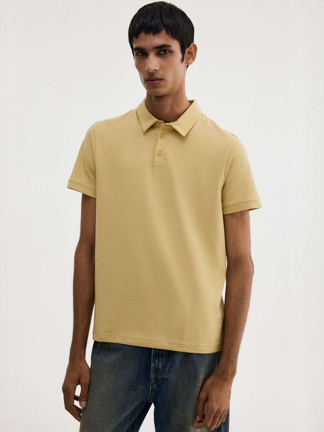 H&M Men Slim Fit Polo shirt deal from myntra H&M Men Slim Fit Polo shirt deal from myntra