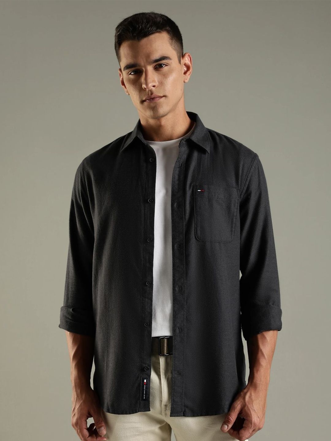 Tommy Hilfiger Tommy Hilfiger Men Textured Spread Collar Cotton Casual Shirt