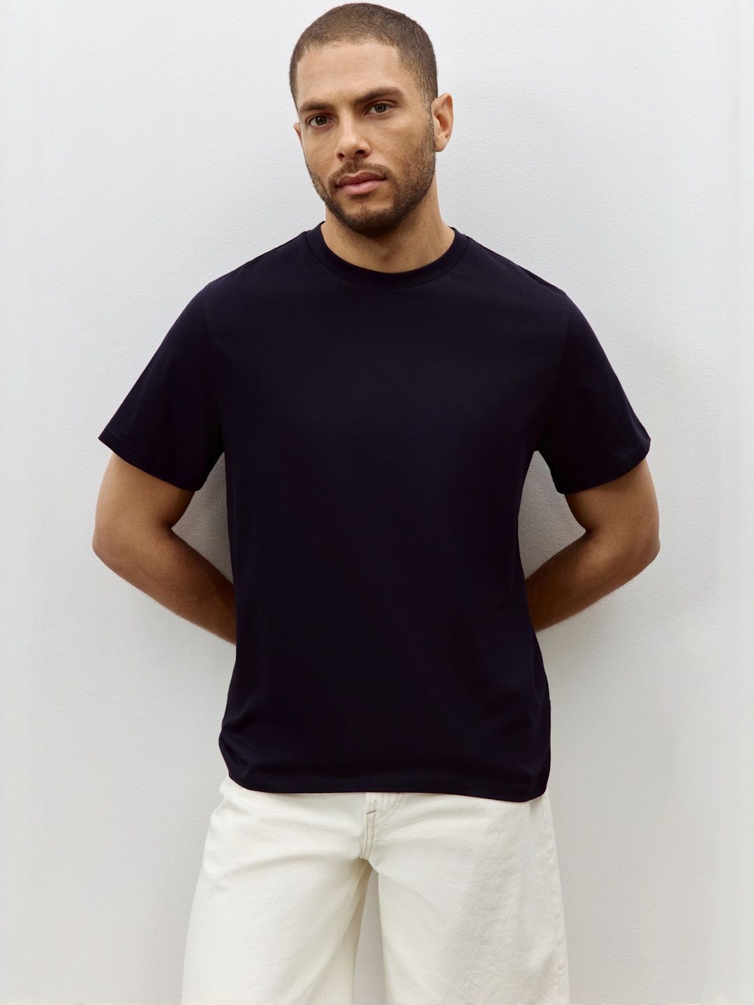 H&M Regular Fit Round-Neck T-shirt