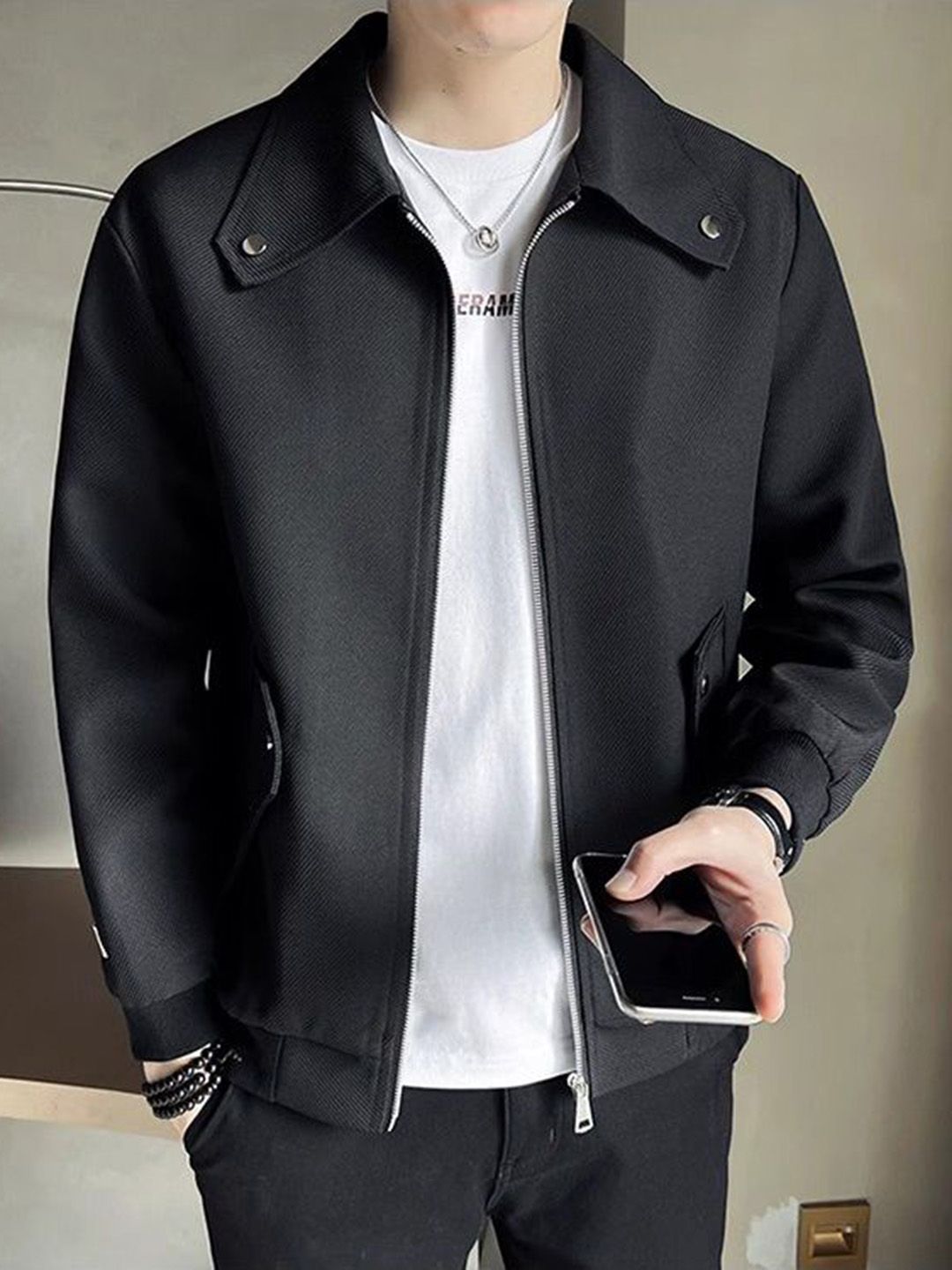 StyleCast x Revolte Men Spread Collar Solid Tailored Jacket