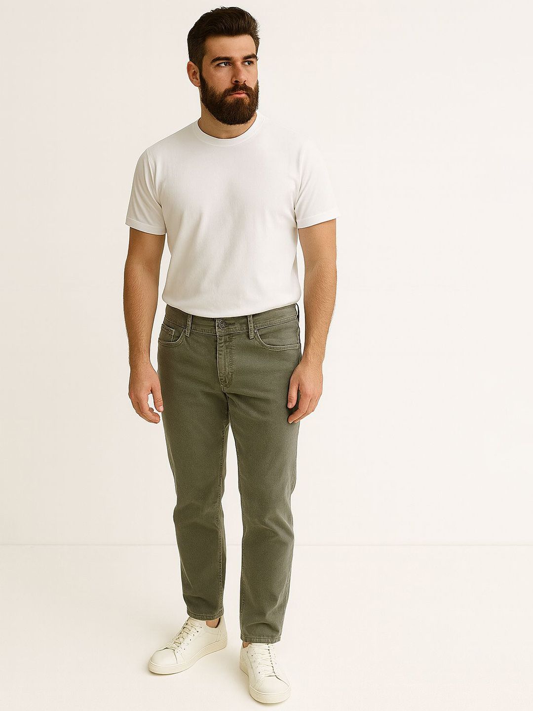 HIRRUX Men Comfort Regular Fit Mid-Rise Light Fade Jeans