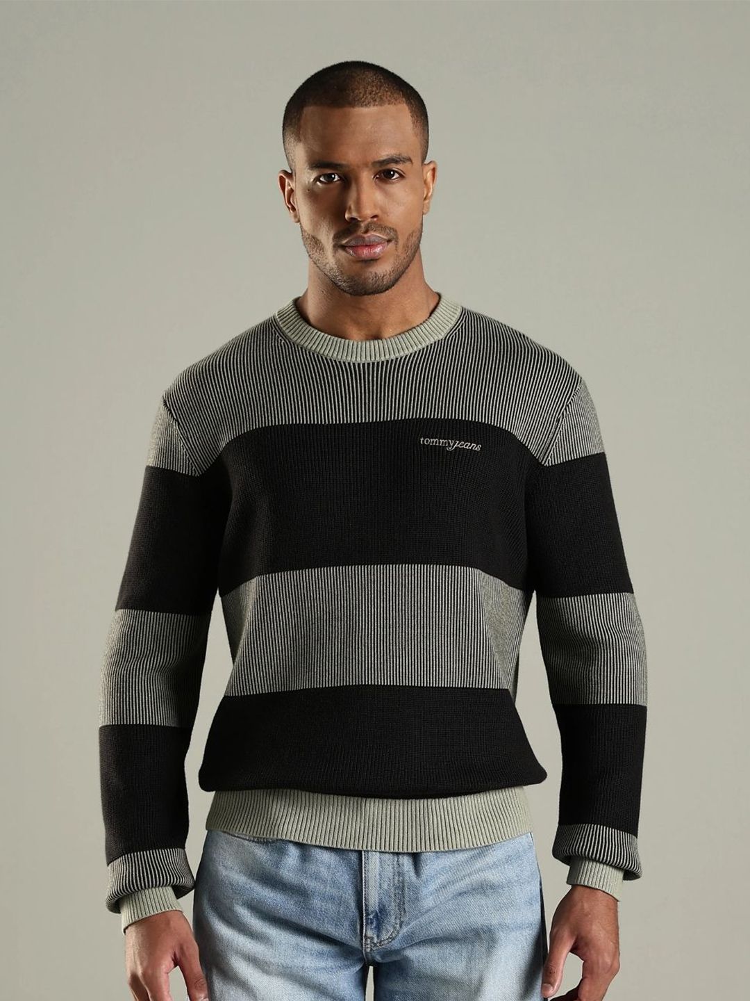 Tommy Hilfiger Men Cotton Colourblocked Long Sleeves Pullover Sweater