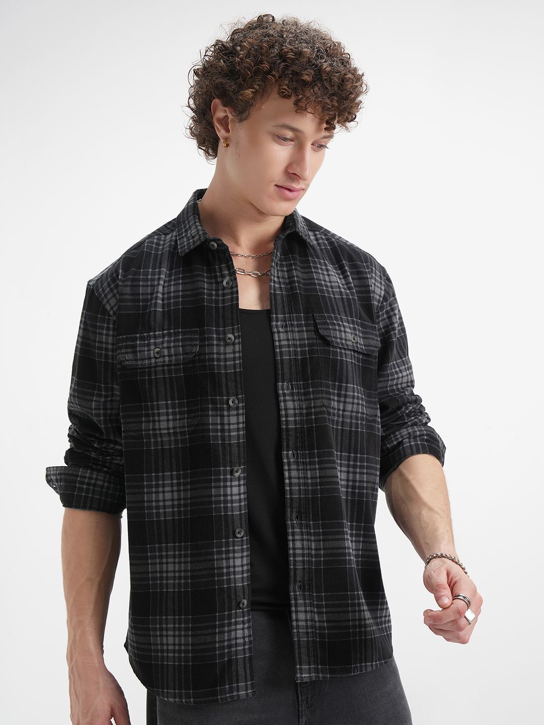 HIGHLANDER Men Relaxed Fit Checked Spread Collar Cotton Casual Shirt
