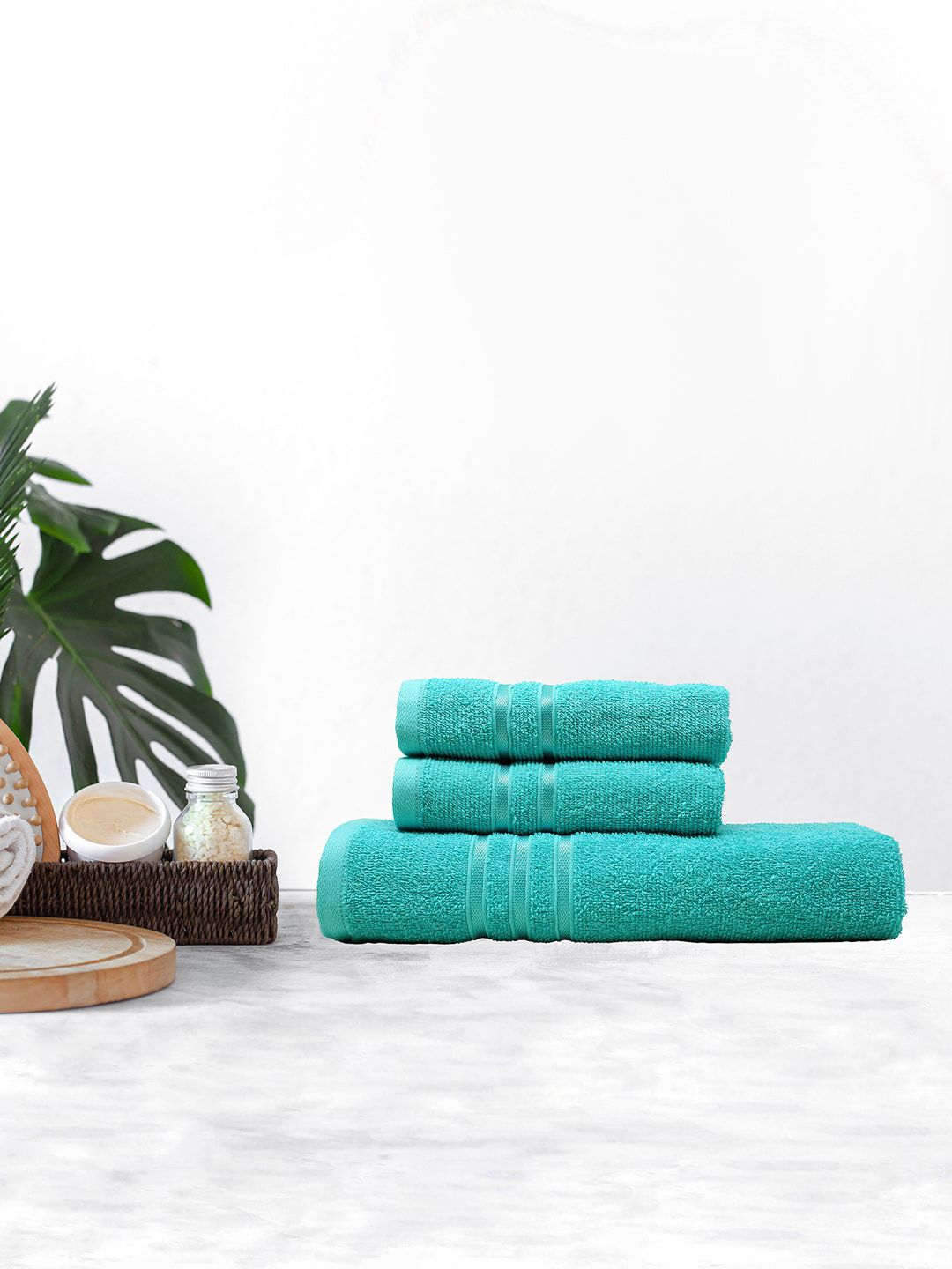 Trident Set Of 3 Sea-Green Solid 380 GSM Pure Cotton Towels Price in India