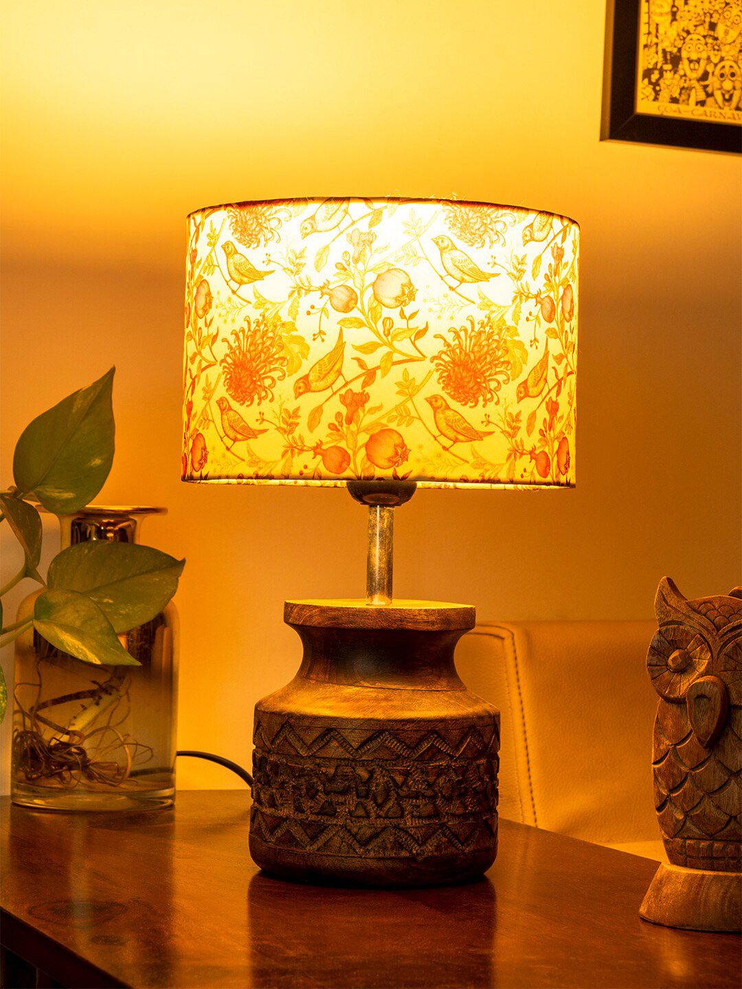 green girgit Brown & White Printed Cylindrical Shaped Table Lamp Price in India