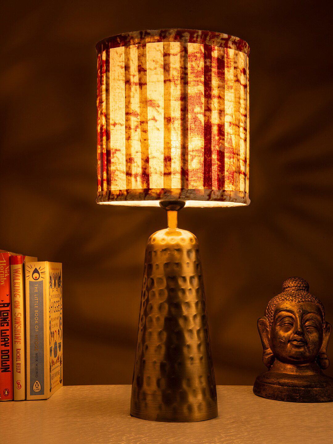 green girgit Maroon Hammered Table Lamp Price in India