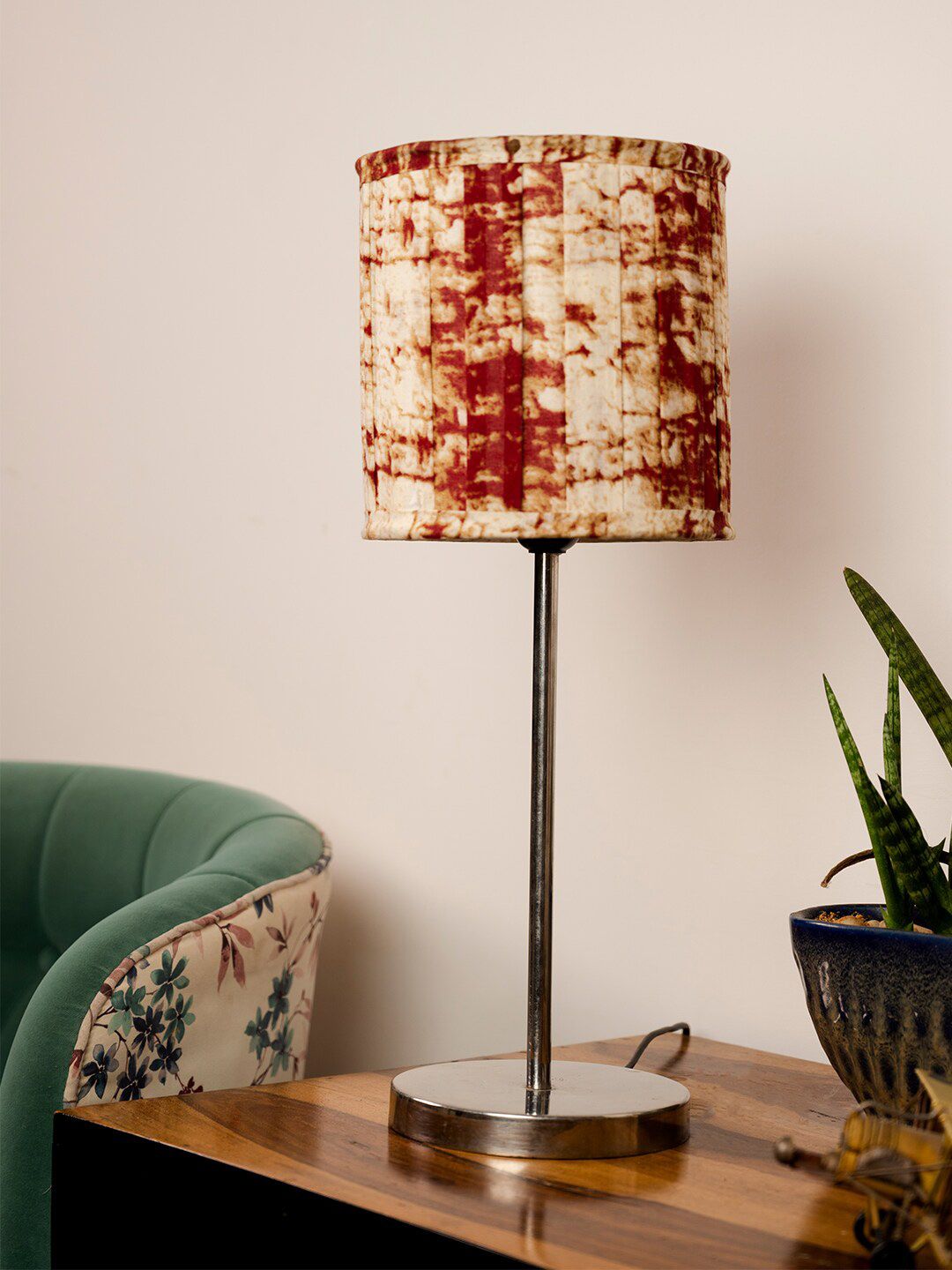 green girgit Maroon Printed Cylindrical Shaped Table Lamp Price in India