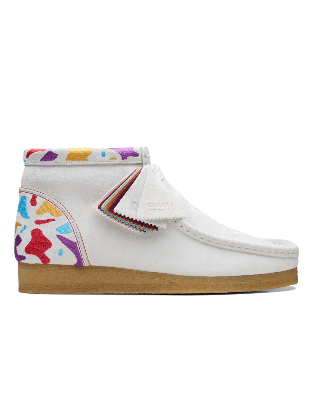 Clarks Clarks Men WALLABEE Printed Leather Mid-Top Boots