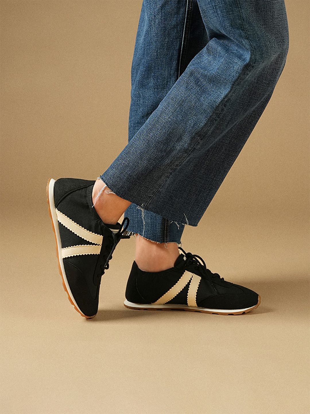 Fuji Black Casual Shoes Theater Women Fuji Black Lace-Up Casual Shoes
