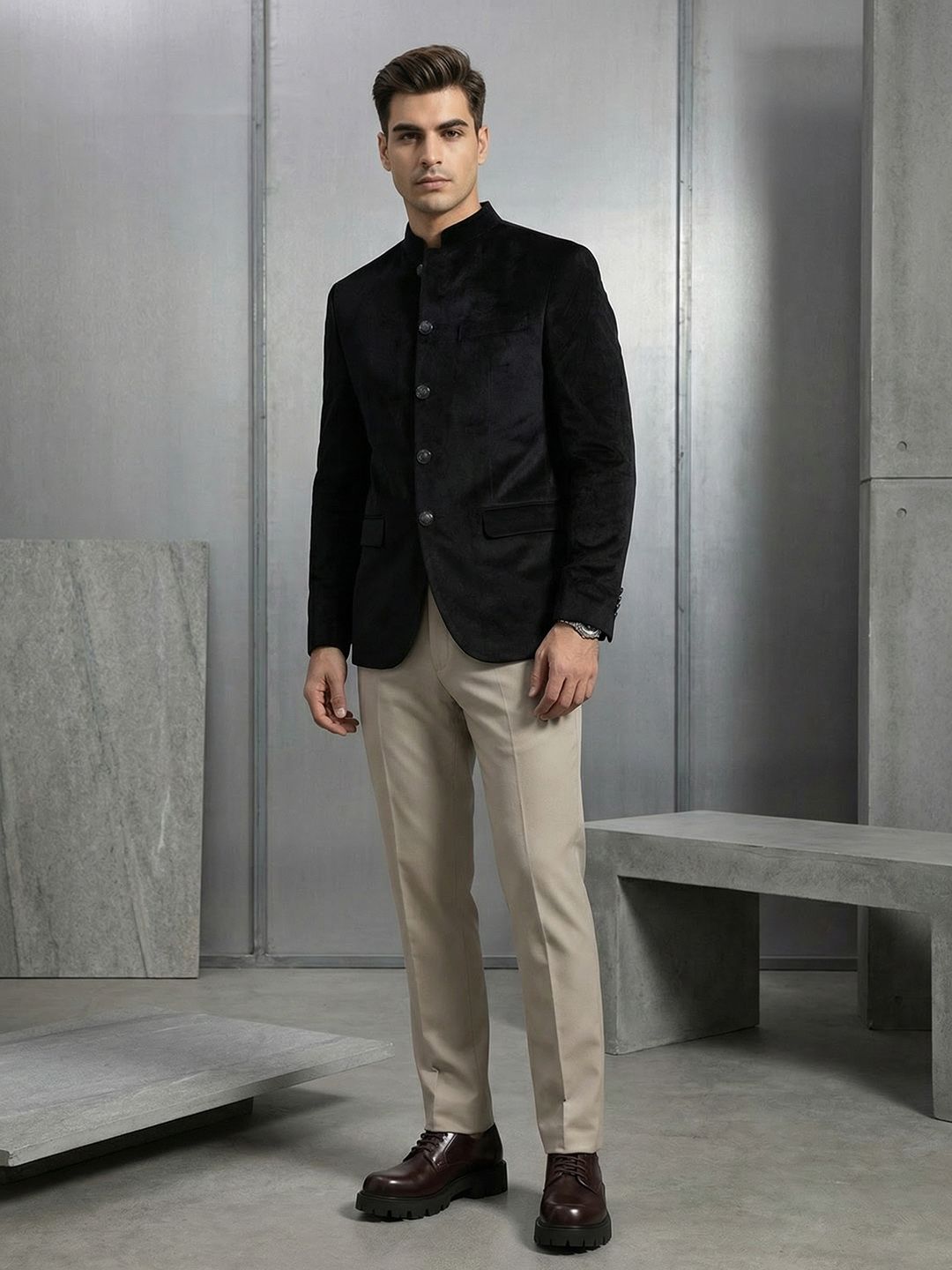 INVICTUS Textured Mandarin Collar Bandhgala Blazer
