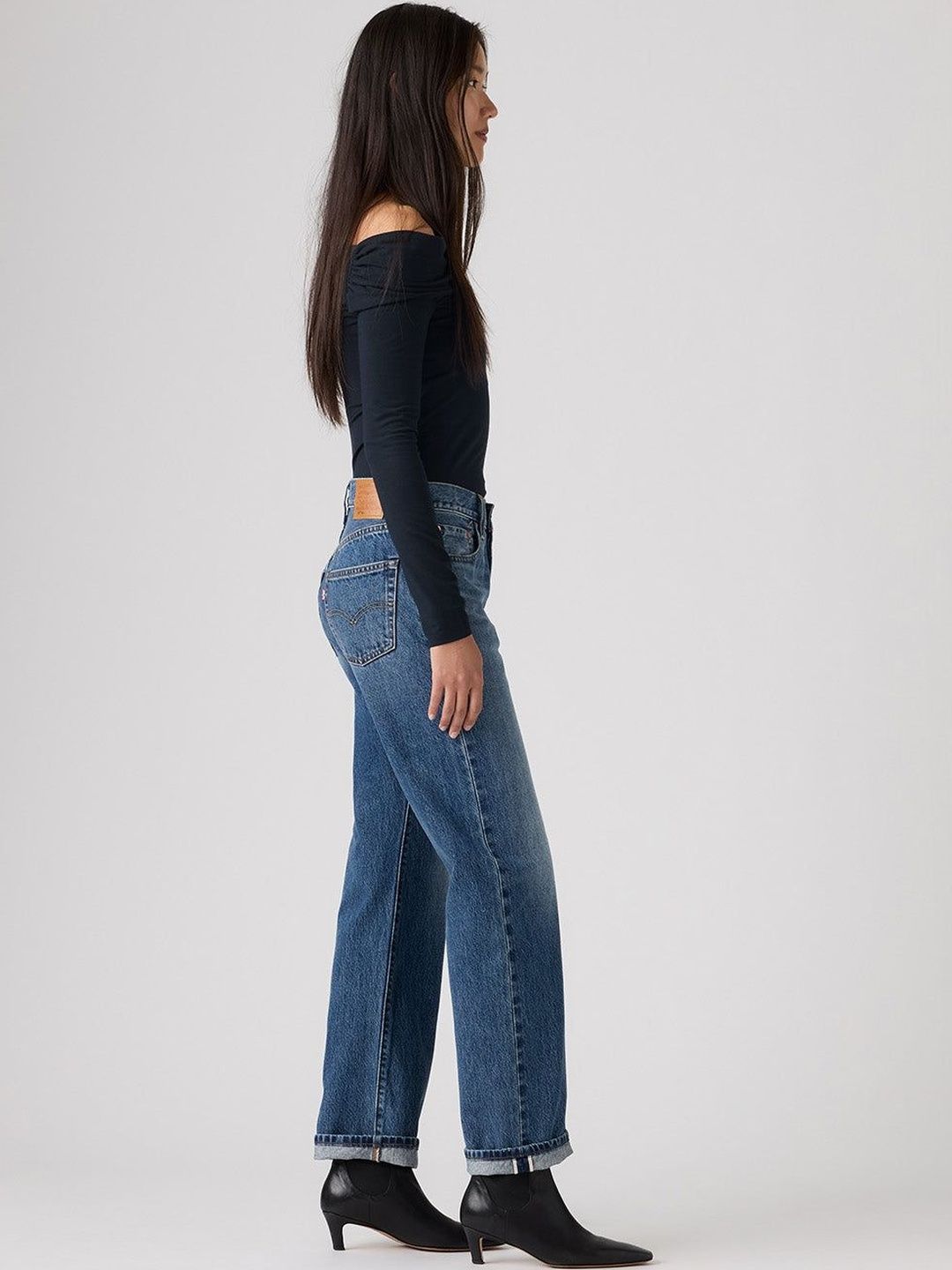 Classic Relaxed Fit Mid-Rise Light Fade Jeans