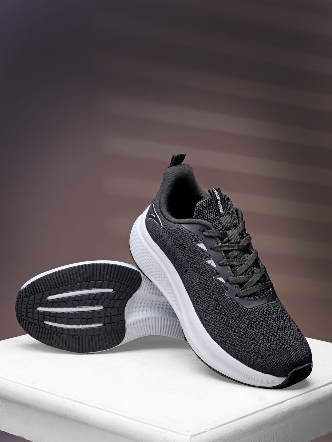 Action Men Mesh Running Non-Marking Shoes
