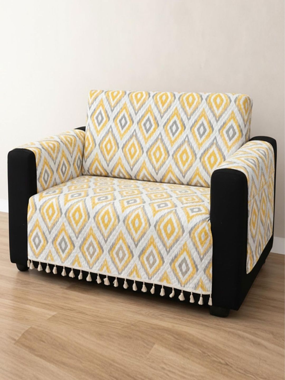 HOUSE OF QUIRK HOUSE OF QUIRK Quilted Printed Sofa Cover with Side Pocket With Arms