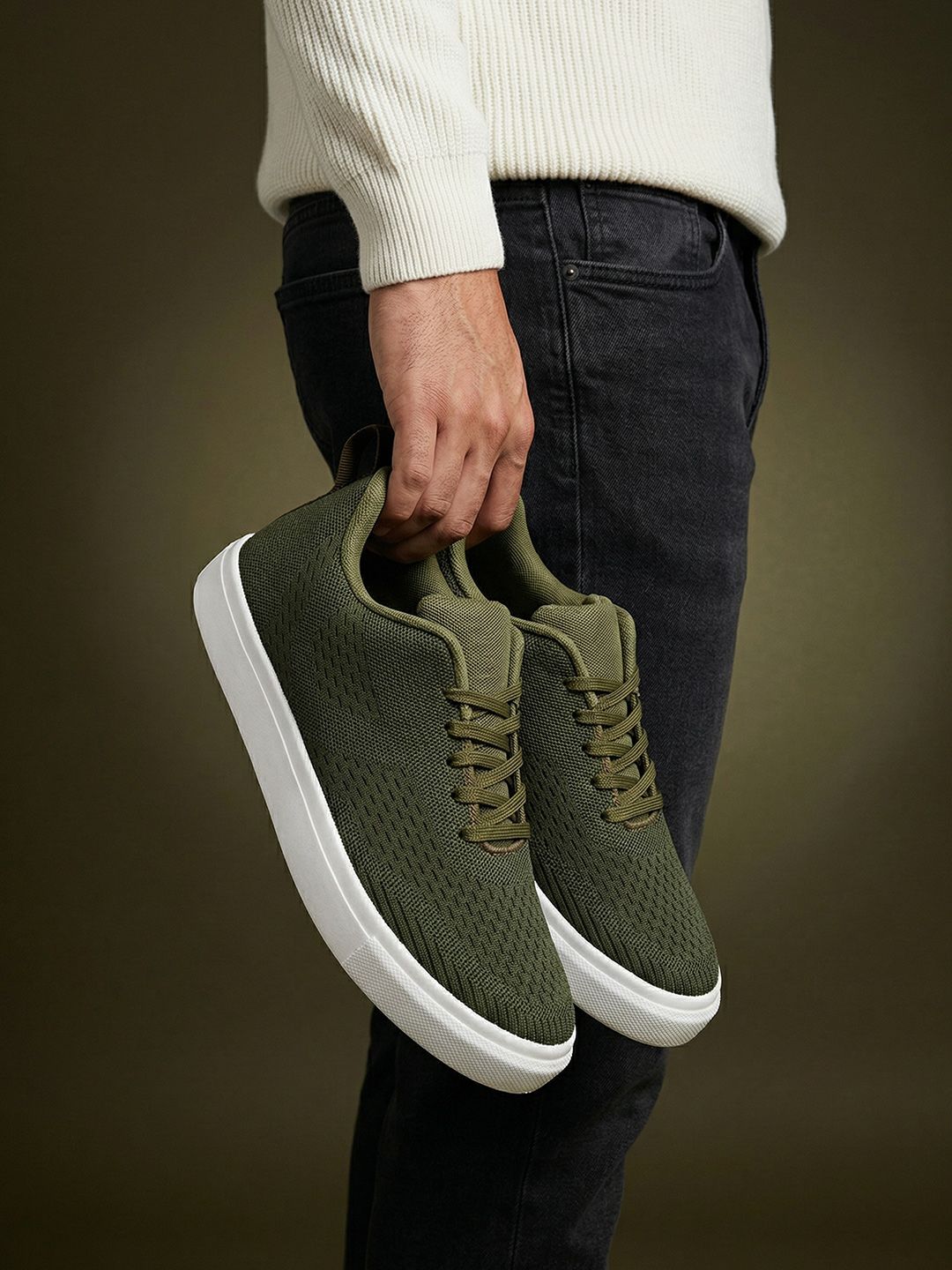 Styli Men Olive Lightweight Mesh Lace Up Casual Shoes