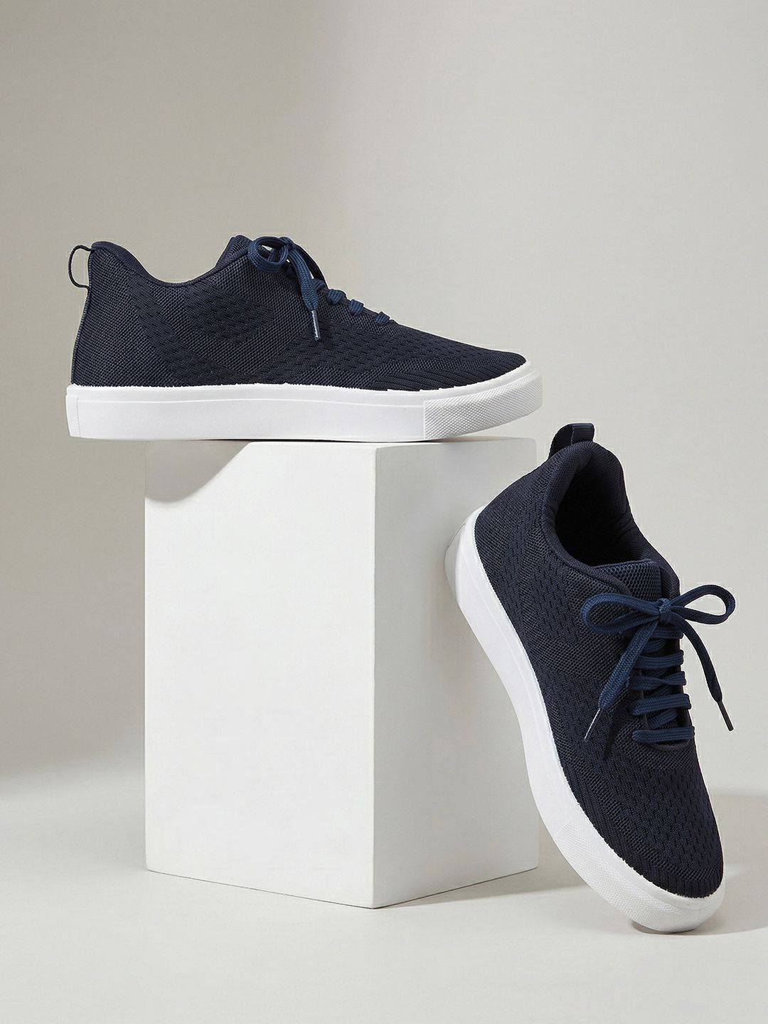 Styli Men Navy Blue Lightweight Mesh Lace Up Casual Shoes