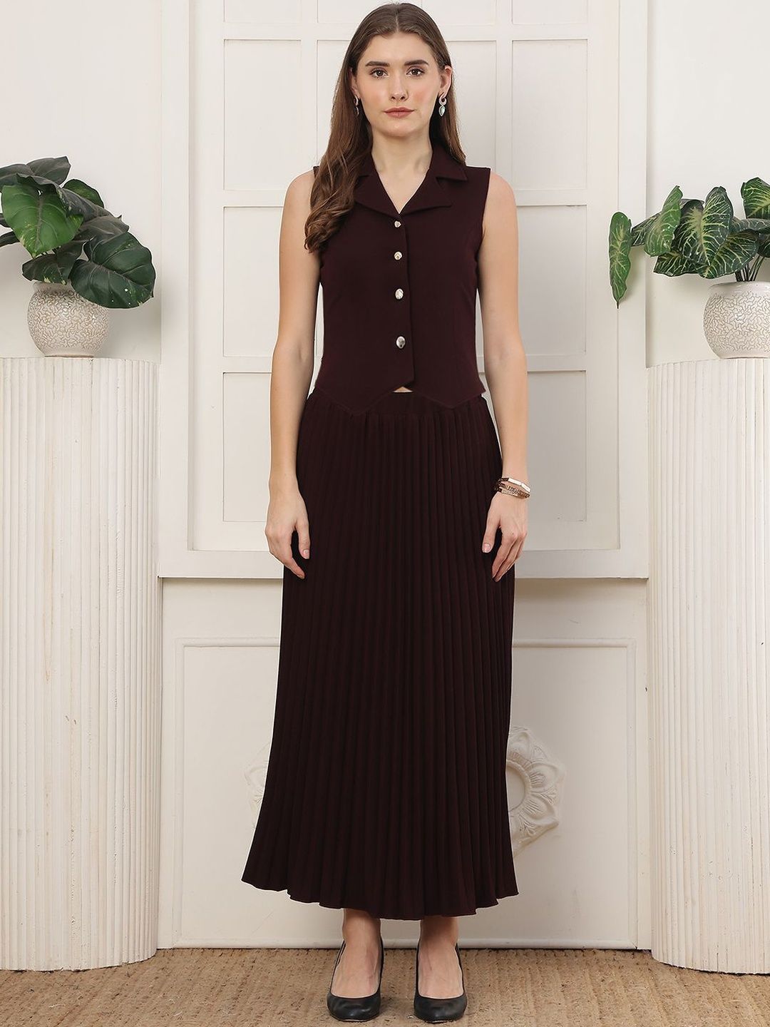CORSICA Solid Waistcoat with Skirt