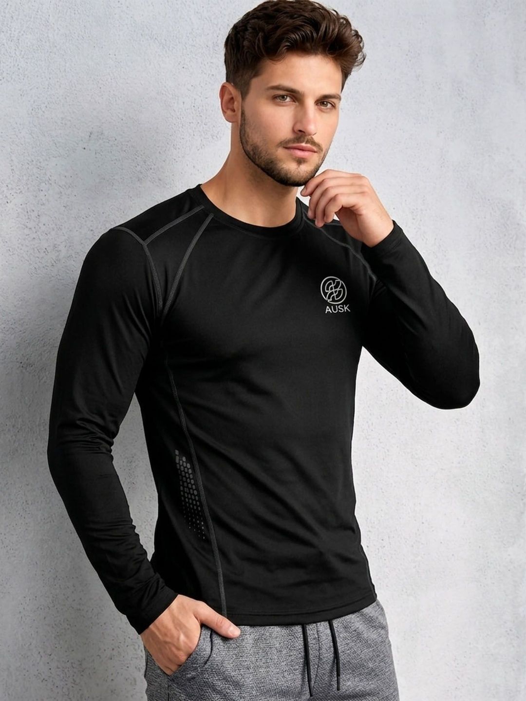 AUSK Men Brand Logo Round Neck T-shirt