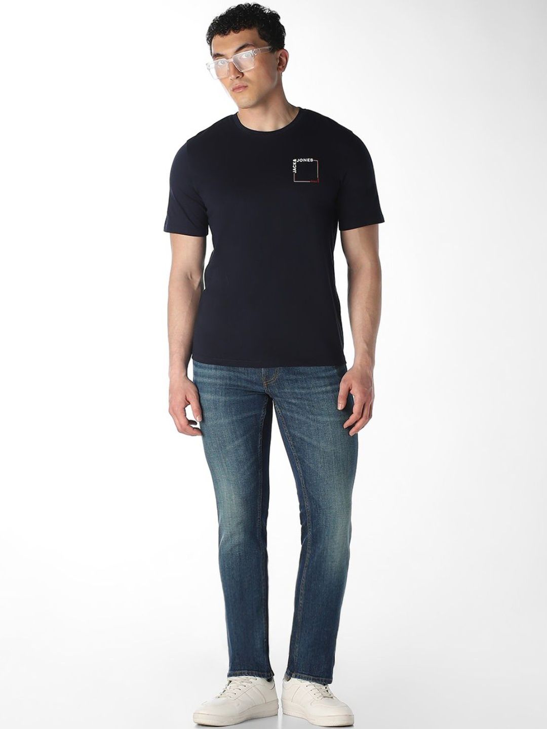 Straight Fit Low-Rise Light Fade Stretchable Jeans