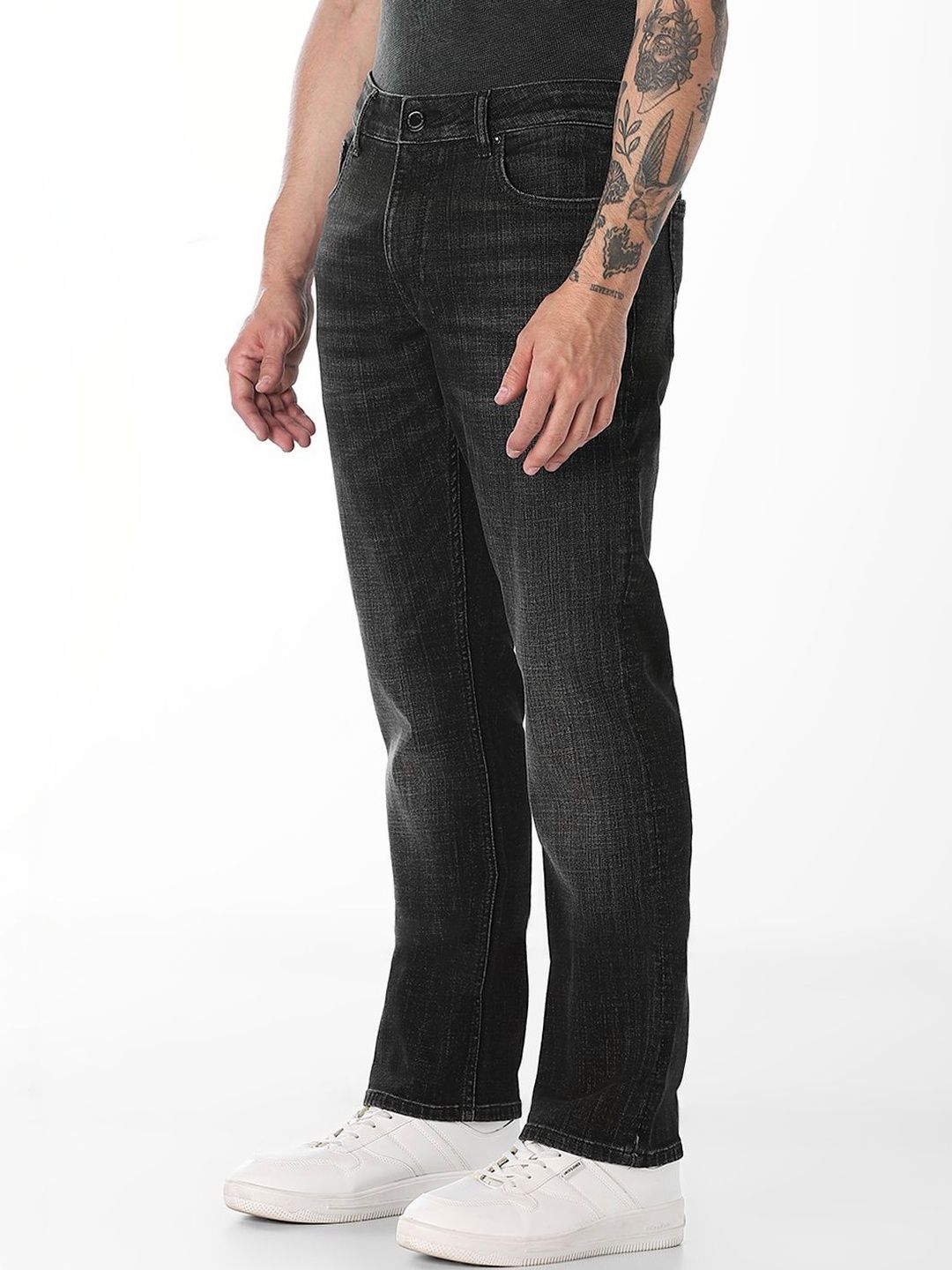 Straight Fit Low-Rise Light Fade Stretchable Jeans