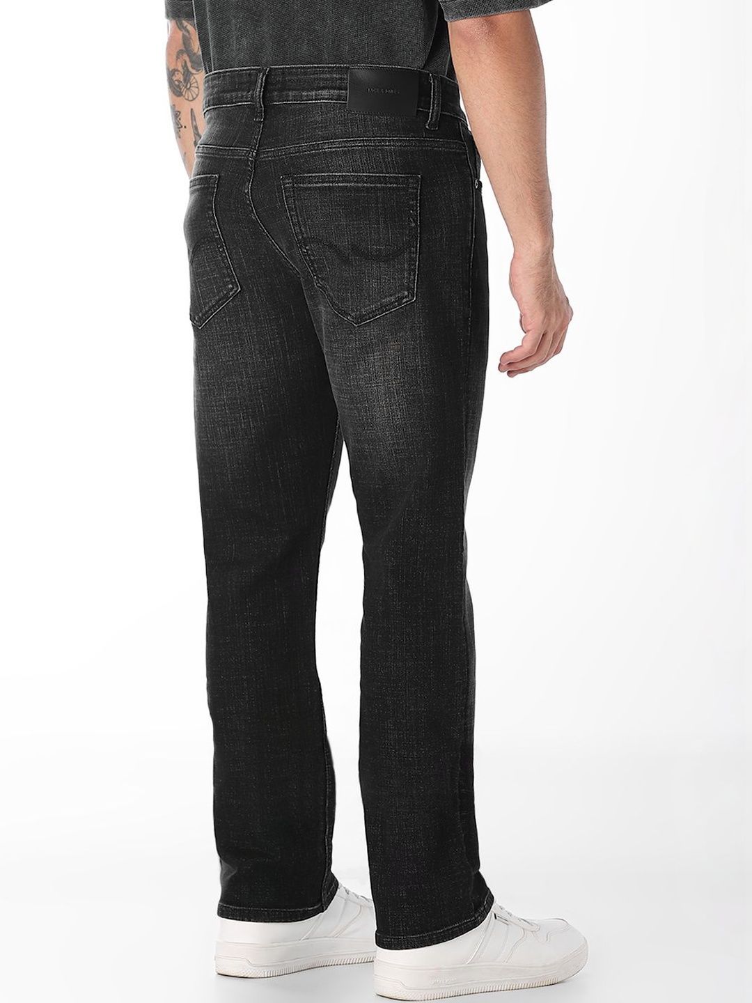 Straight Fit Low-Rise Light Fade Stretchable Jeans