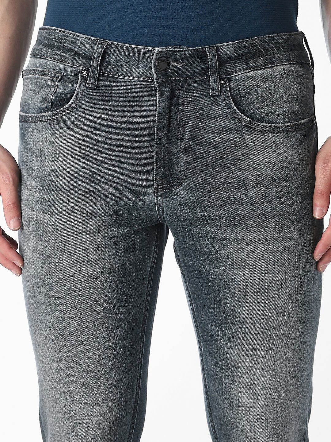 Slim Fit Low-Rise Mildly Distressed Light Fade Stretchable Jeans