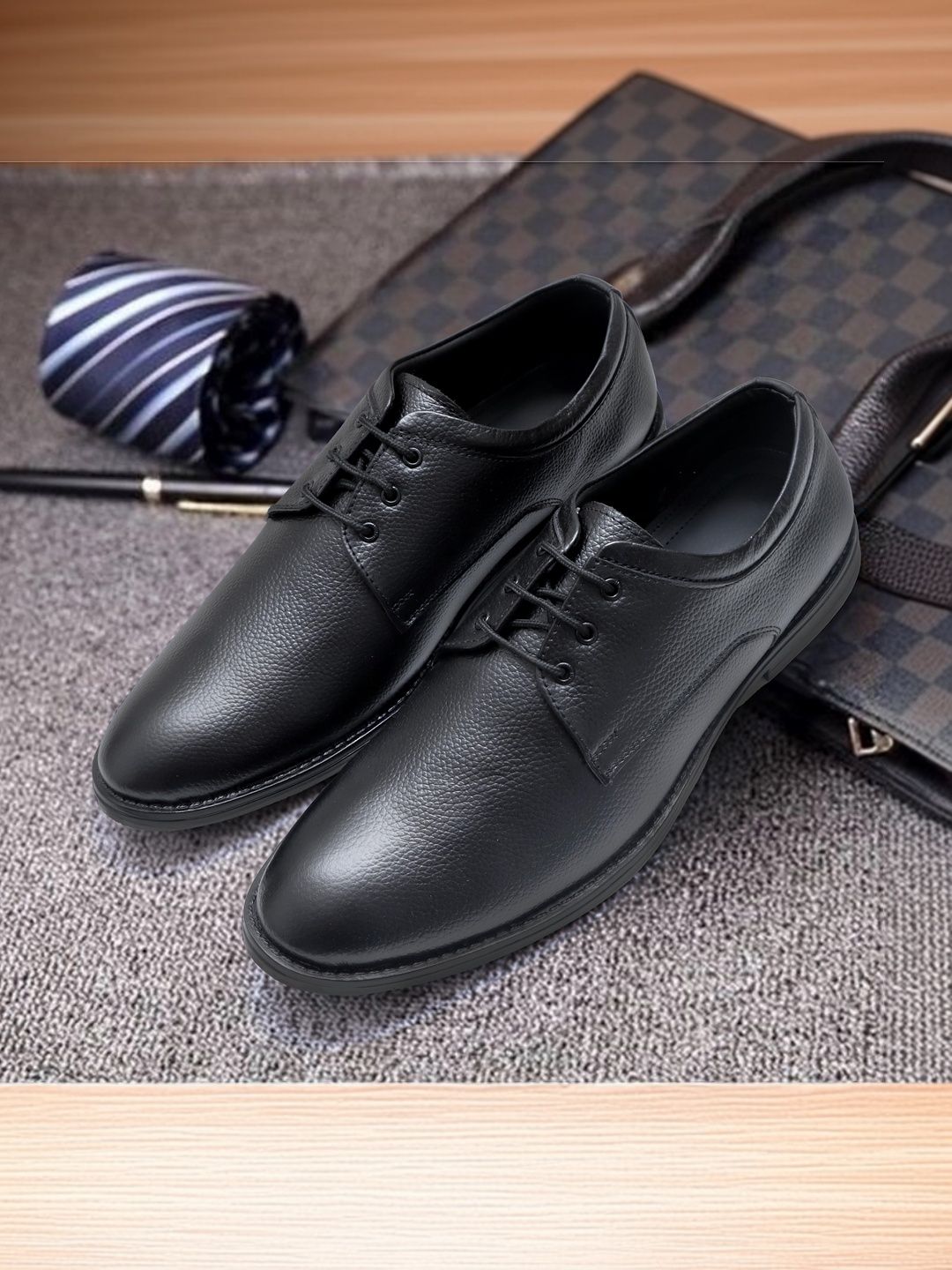 INVICTUS Men Leather Round Toe Lace-Ups Formal Derbys