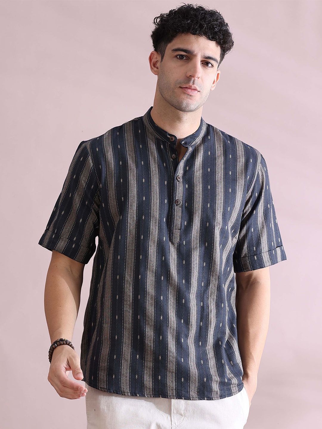 FILORI STUDIO Men Textured Navy Blue Kurta