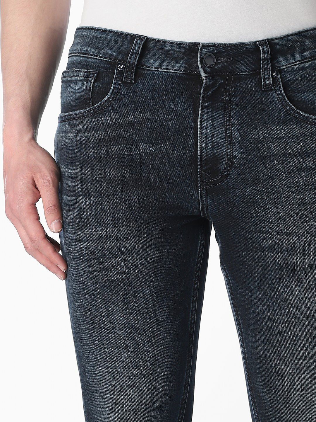 Slim Fit Low-Rise Light Fade Stretchable Jeans