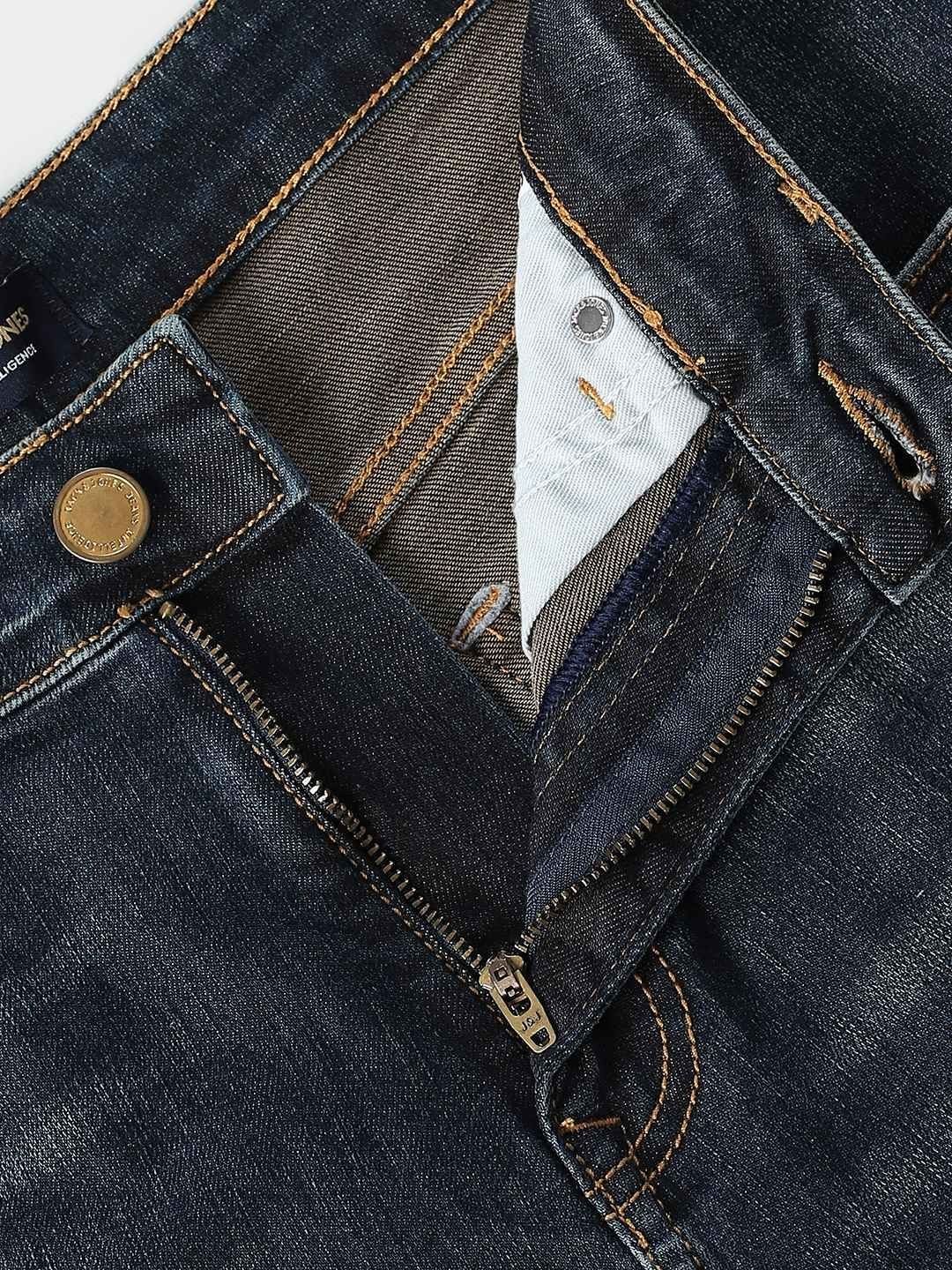 Bootcut High-Rise Mildly Distressed Light Fade Stretchable Jeans