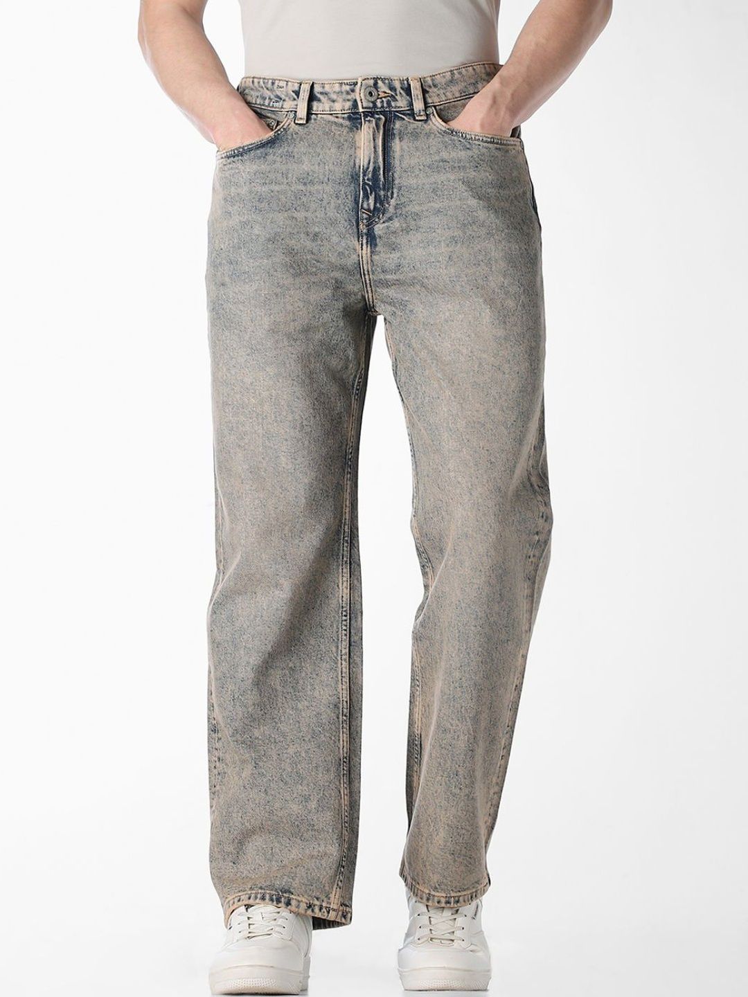 Relaxed Fit Low-Rise Heavy Fade Stretchable Jeans
