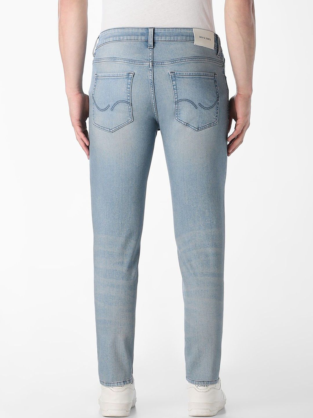 Skinny Fit Low-Rise Light Fade Stretchable Jeans