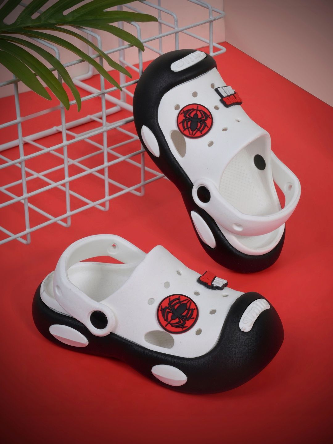 OXTRID Unisex Kids Clogs Sandals