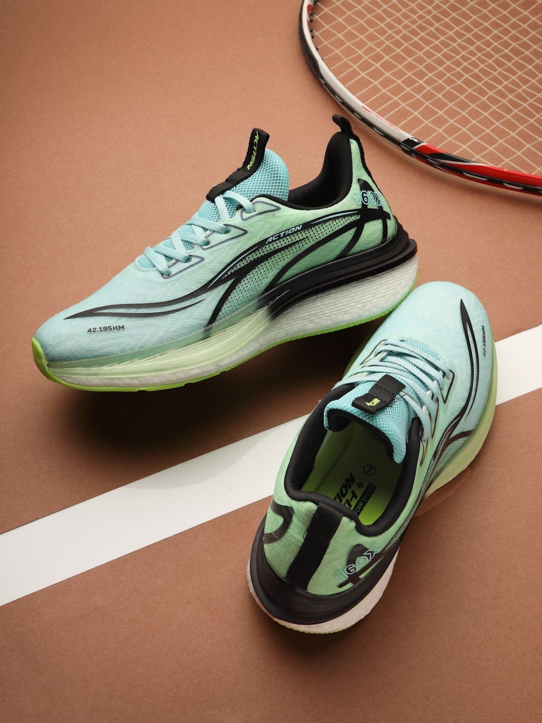 Action Men Mesh Running Non-Marking Shoes