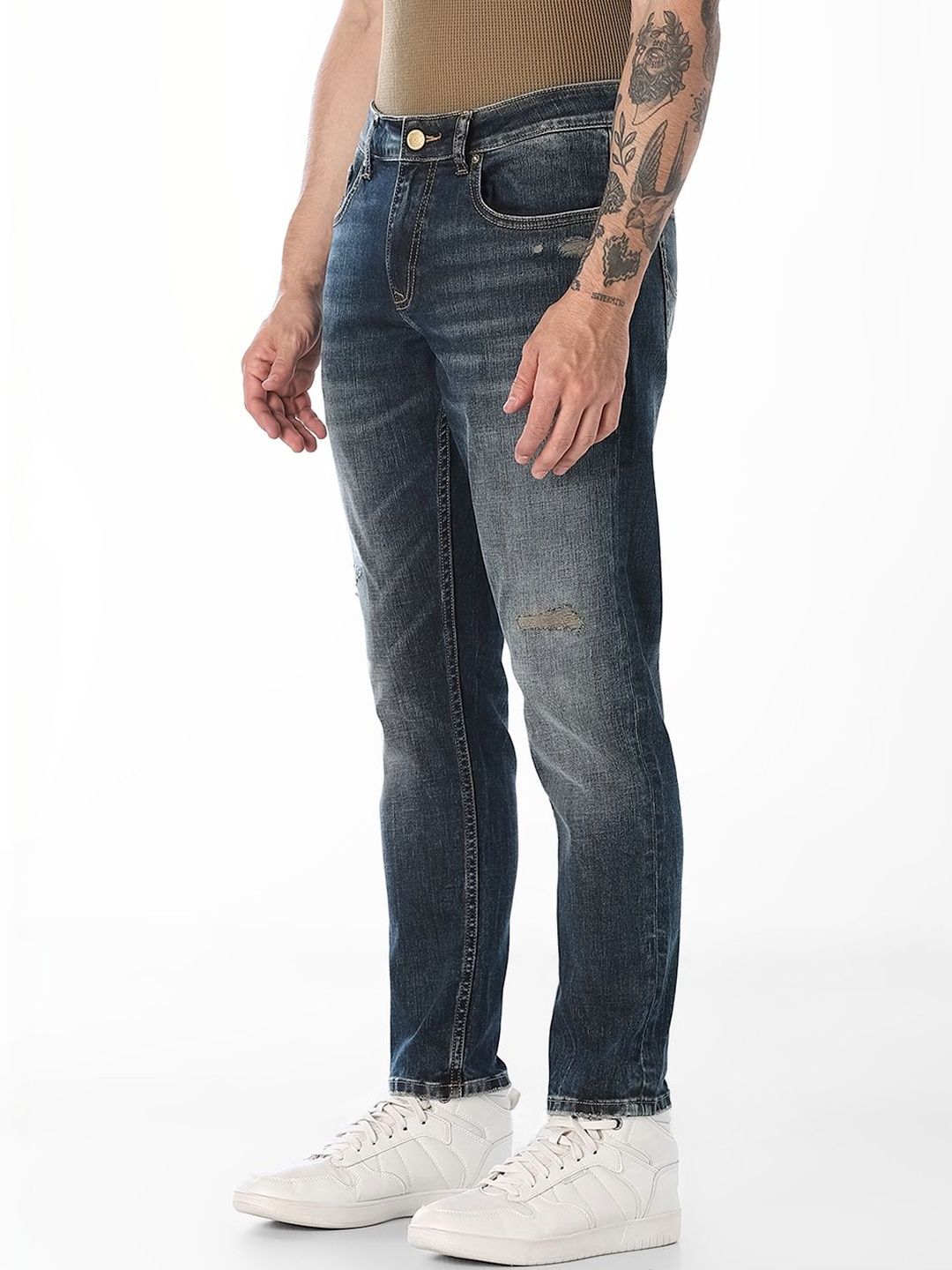 Slim Fit Mid-Rise Mildly Distressed Light Fade Stretchable Jeans